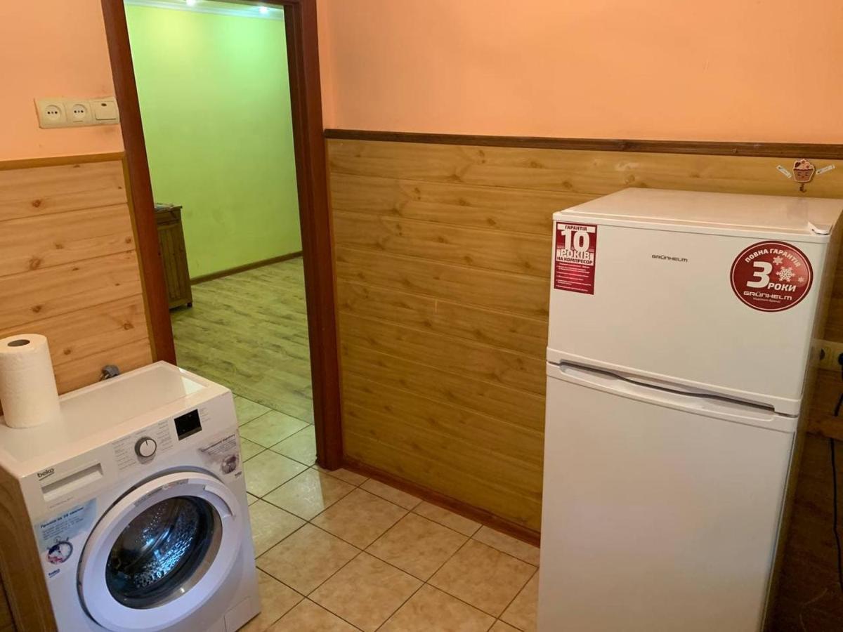 Апартаменти З Усіма Зручностями Chernivtsi Εξωτερικό φωτογραφία